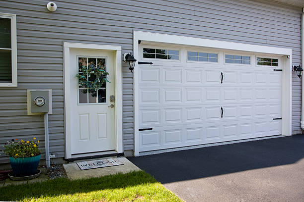 24/7 Emergency Garage Door Panel Replacement experts in Carbon County County, UT